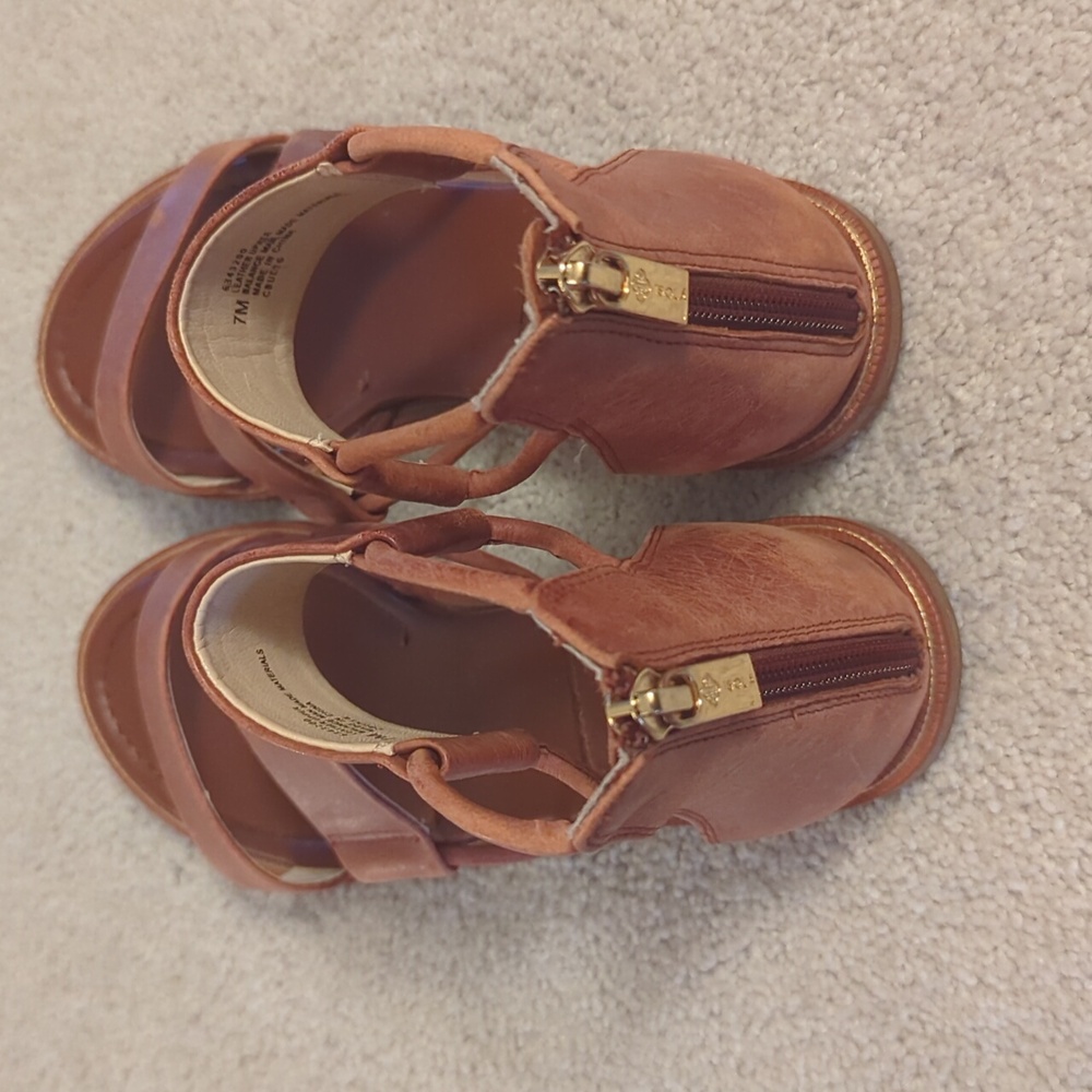 Isola Gladiator Sandals - Picture 3 of 5